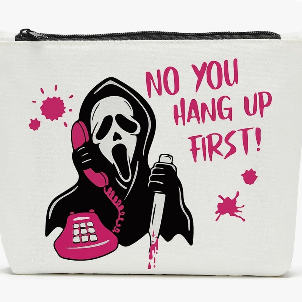 NWT Graphic cosmetic bag. 7X10